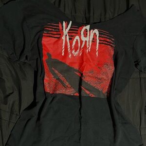 Korn Women's Black and Red Short Sleeve Tee